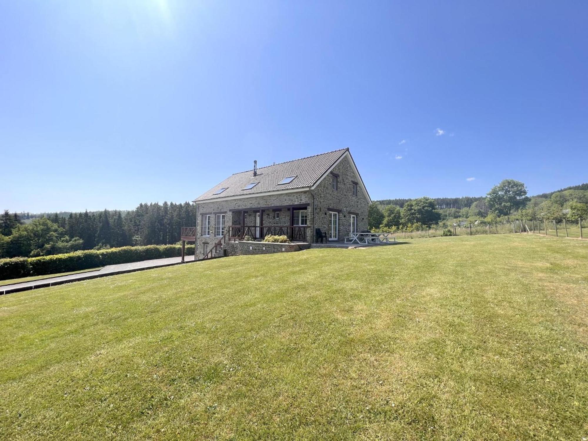 Sur Les Thiers Villa Lierneux Exterior foto